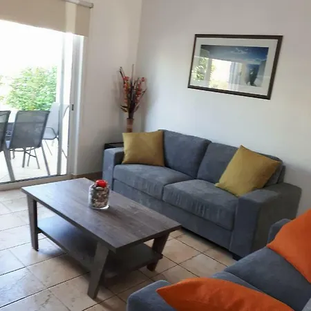 Ferienhaus Loucas Townhouse